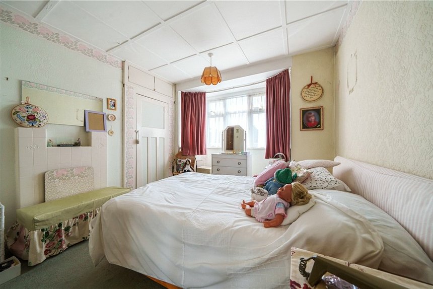 3 bedroom House for sale in Cleveland Road, Ealing, W13 Gibbs Gillespie