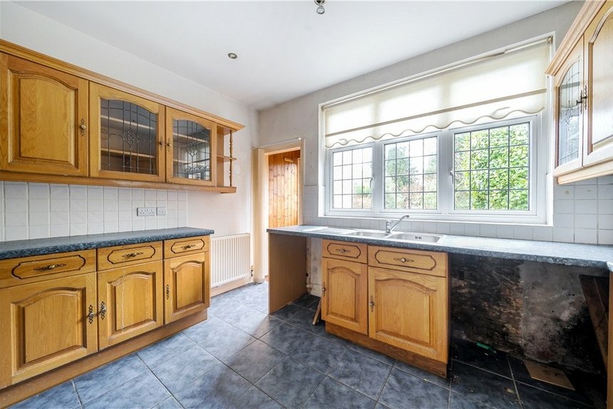 under offer hillside road london 26738 - Gibbs Gillespie