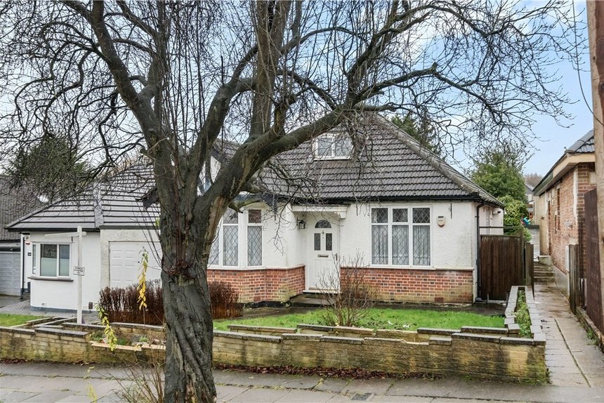 under offer hillside road london 26738 - Gibbs Gillespie