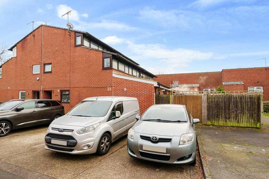 sold bennett close london 26832 - Gibbs Gillespie