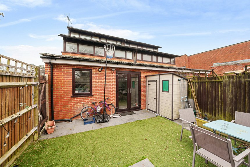 sold bennett close london 26832 - Gibbs Gillespie