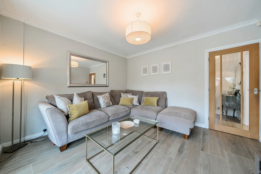 sold hillcroft crescent london 26913 - Gibbs Gillespie