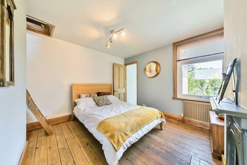 for sale hallowell road london 27006 - Gibbs Gillespie