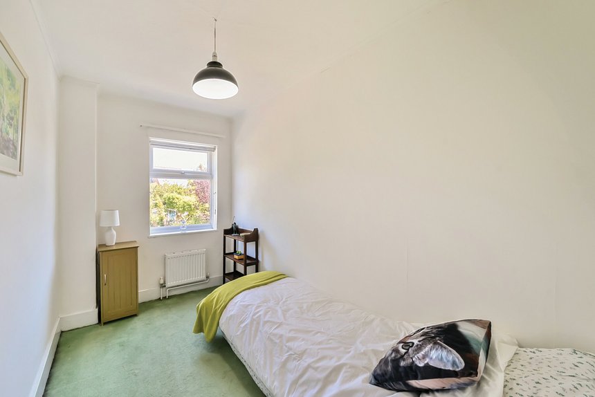 for sale hallowell road london 27006 - Gibbs Gillespie