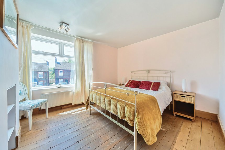 for sale hallowell road london 27006 - Gibbs Gillespie