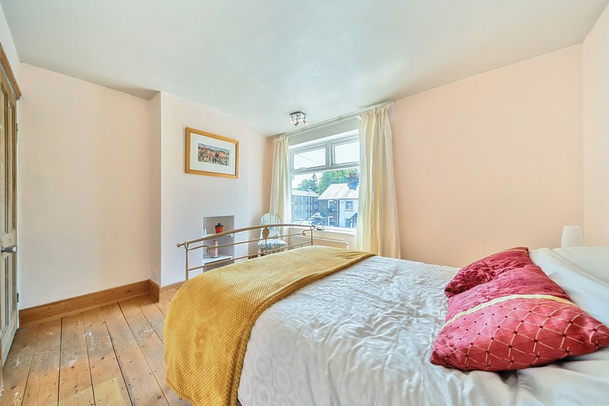 for sale hallowell road london 27006 - Gibbs Gillespie