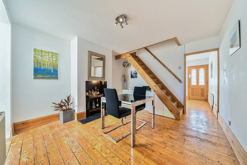 for sale hallowell road london 27006 - Gibbs Gillespie