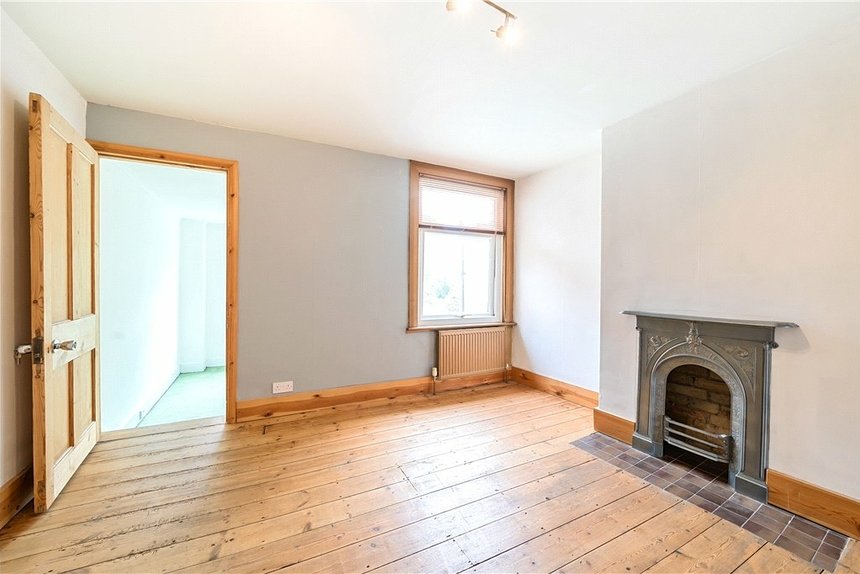 for sale hallowell road london 27006 - Gibbs Gillespie