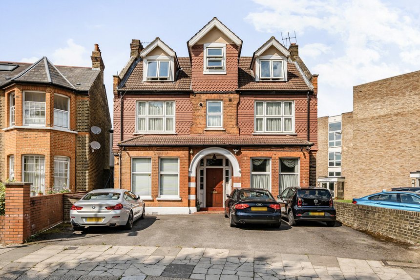 for sale inglis road london 27202 - Gibbs Gillespie