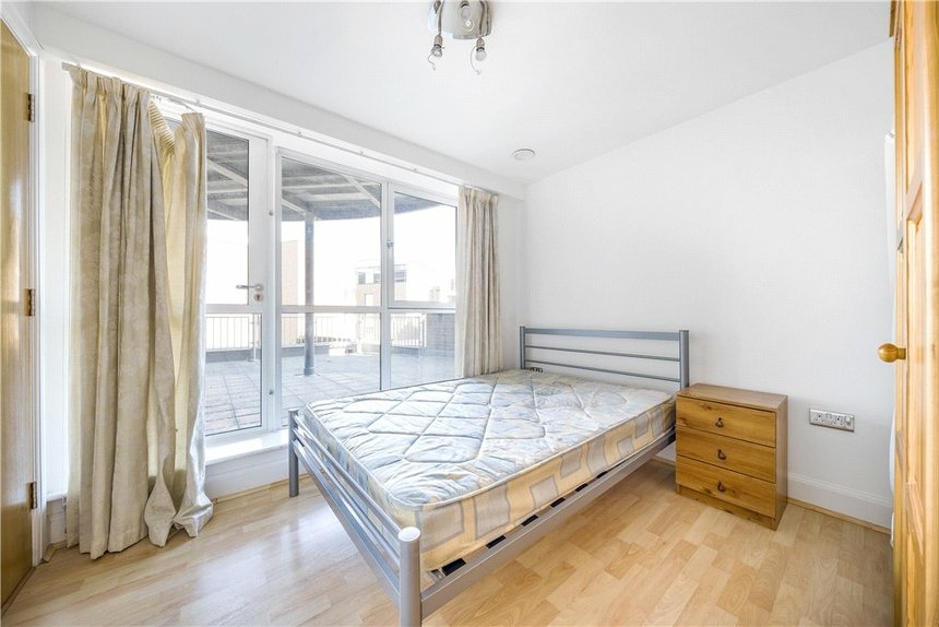 for sale heathcroft london 27250 - Gibbs Gillespie