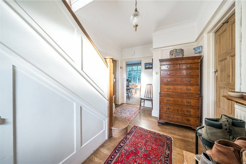 under offer cuckoo hill drive london 27615 - Gibbs Gillespie
