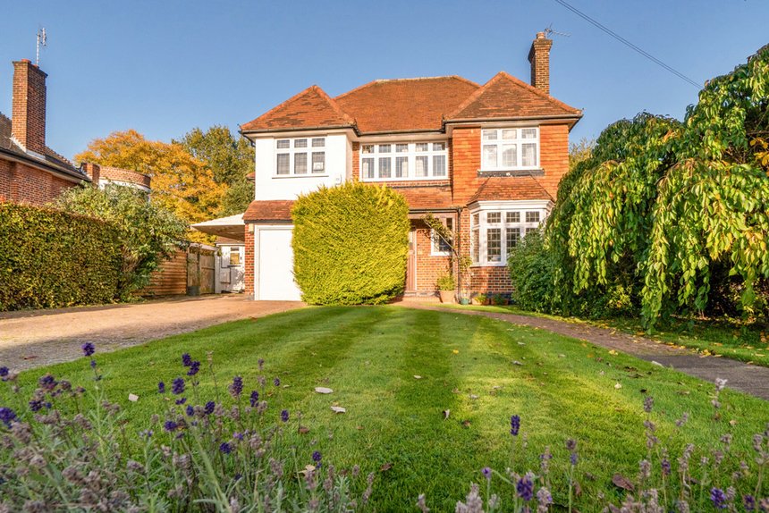 under offer cuckoo hill drive london 27615 - Gibbs Gillespie
