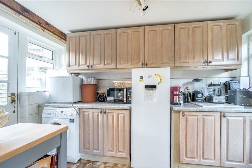 under offer cuckoo hill drive london 27615 - Gibbs Gillespie