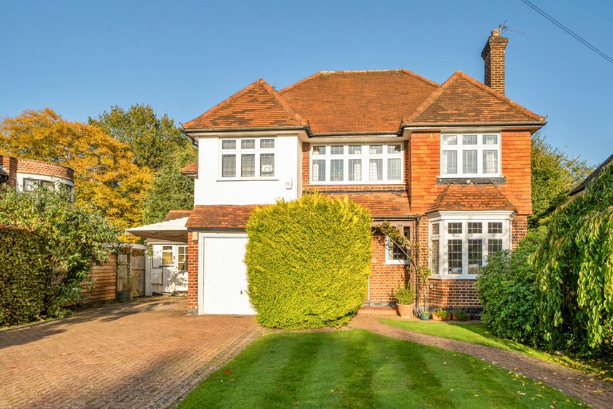 under offer cuckoo hill drive london 27615 - Gibbs Gillespie