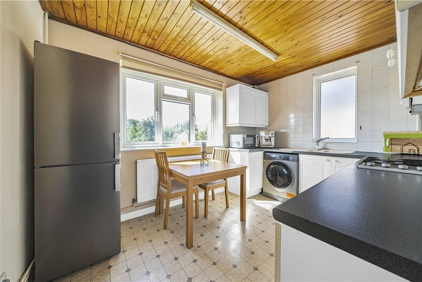 for sale chamberlain way london 27735 - Gibbs Gillespie