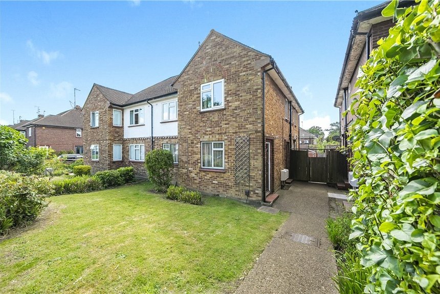 for sale chamberlain way london 27735 - Gibbs Gillespie