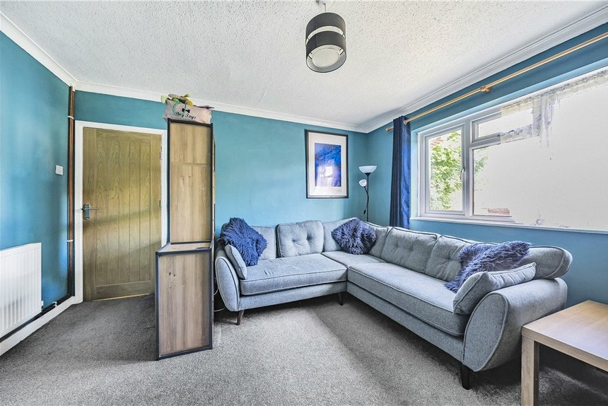 for sale chamberlain way london 27735 - Gibbs Gillespie