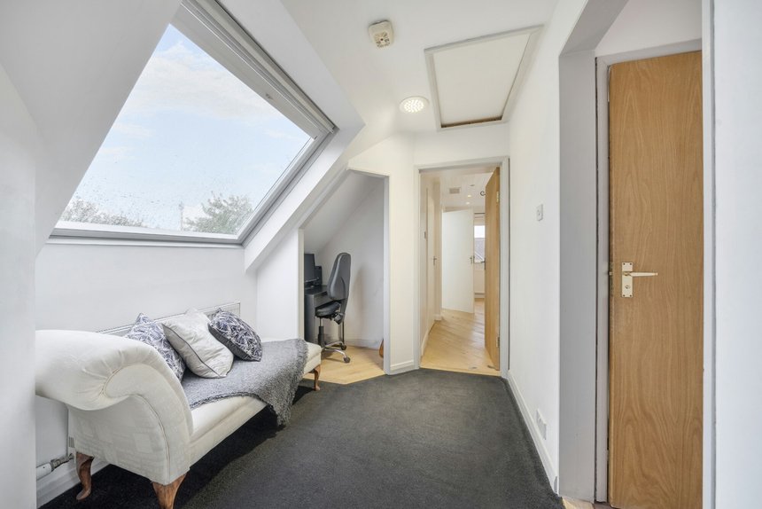 for sale downs avenue london 28773 - Gibbs Gillespie