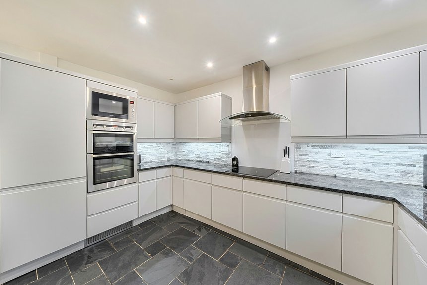 for sale downs avenue london 28773 - Gibbs Gillespie