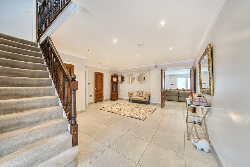 for sale the drive london 29186 - Gibbs Gillespie