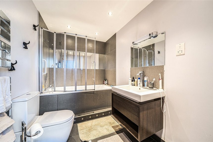 for sale the drive london 29186 - Gibbs Gillespie