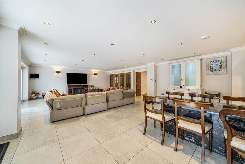 for sale the drive london 29186 - Gibbs Gillespie