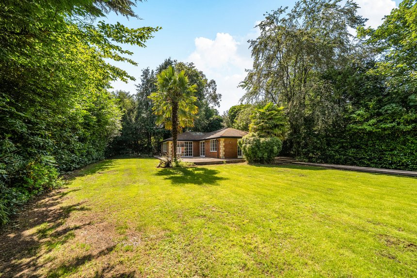 for sale the common london 29389 - Gibbs Gillespie