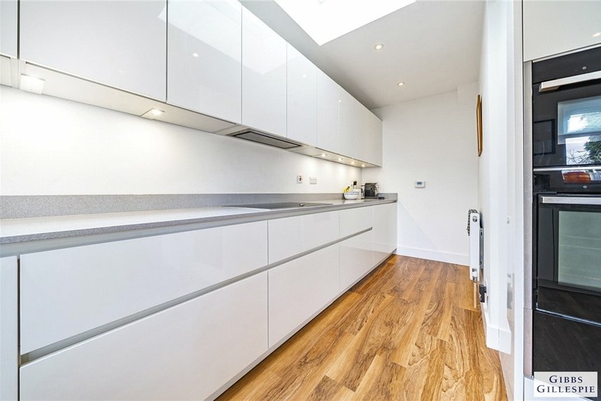 4 bedroom House for sale in Pinner Park Gardens, Harrow, Middlesex, HA2