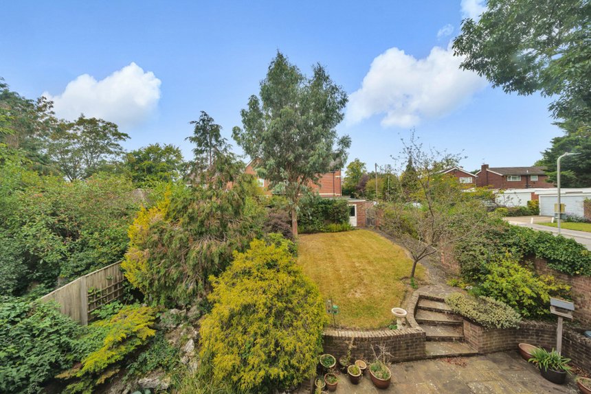 sold brookdene drive london 29921 - Gibbs Gillespie