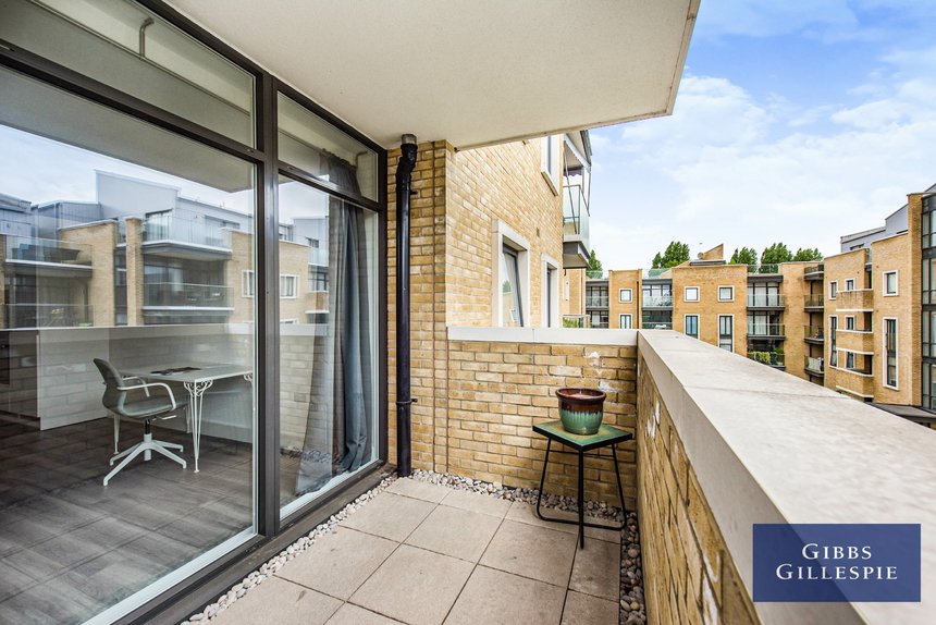 let agreed flat 28 london 30154 - Gibbs Gillespie