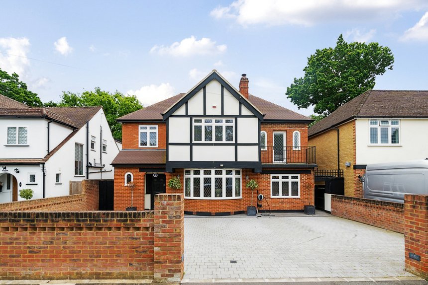 for sale sherwood avenue london 30155 - Gibbs Gillespie