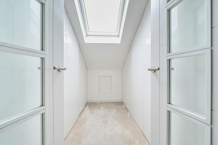 under offer linden avenue london 30156 - Gibbs Gillespie