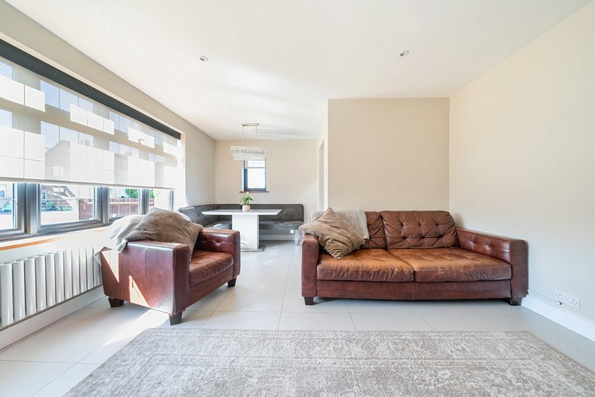 for sale penzance close london 30233 - Gibbs Gillespie