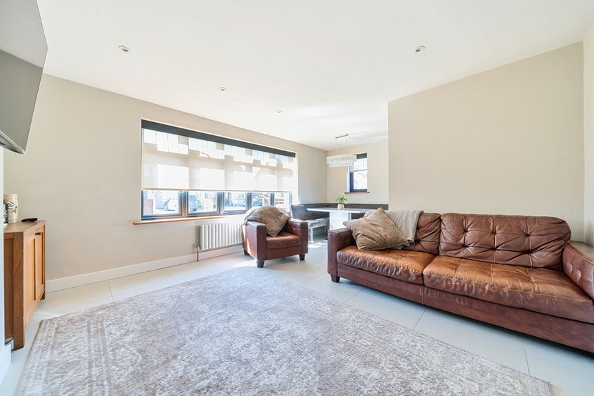 for sale penzance close london 30233 - Gibbs Gillespie