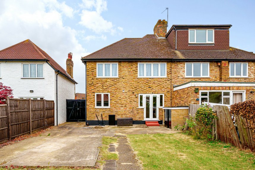 3 bedroom House for sale in Angus Drive, Ruislip, Middlesex, HA4