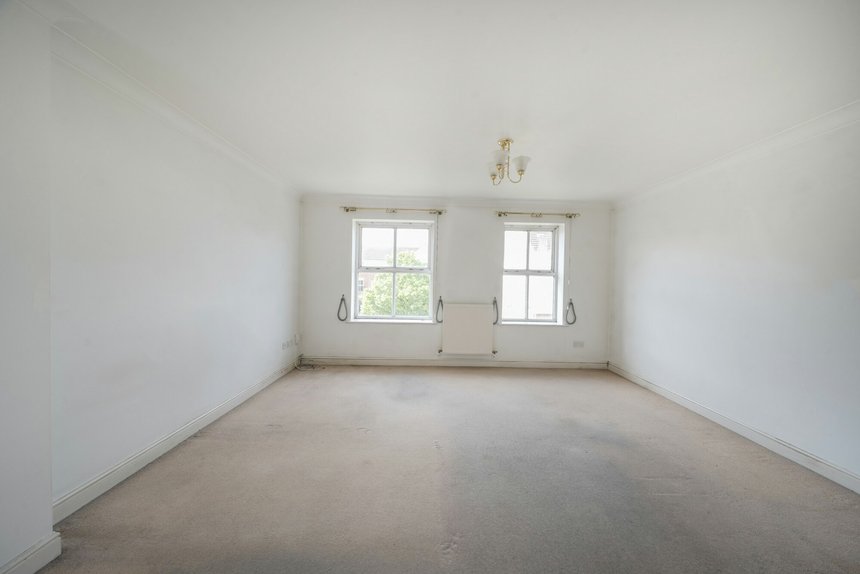 for sale byewaters london 30332 - Gibbs Gillespie