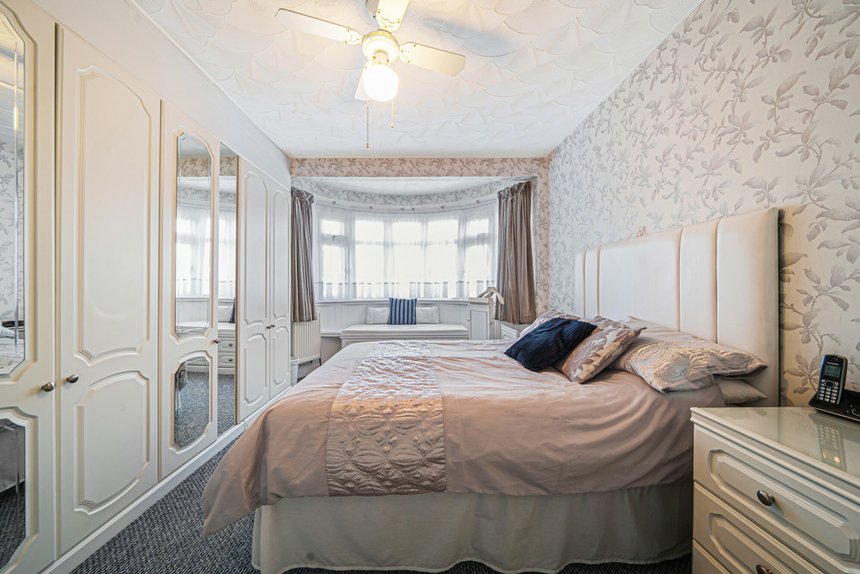 under offer cornwall road london 30438 - Gibbs Gillespie