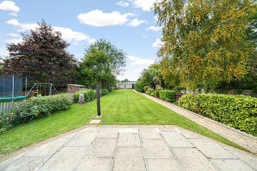 under offer cornwall road london 30438 - Gibbs Gillespie