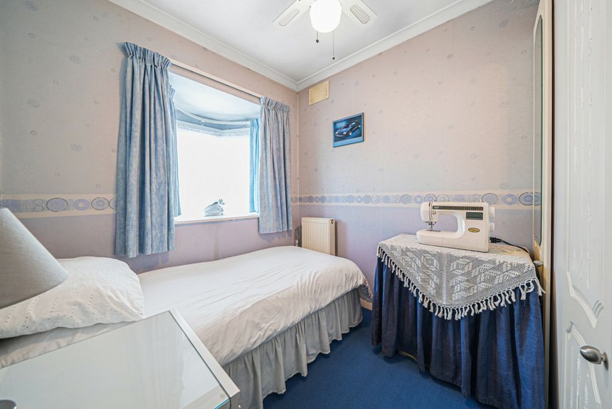 under offer cornwall road london 30438 - Gibbs Gillespie