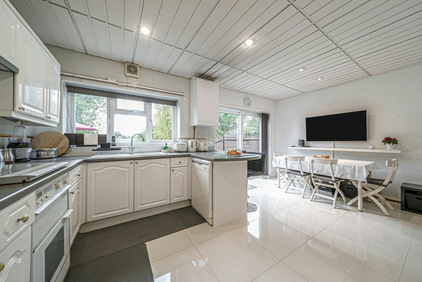 under offer cornwall road london 30438 - Gibbs Gillespie