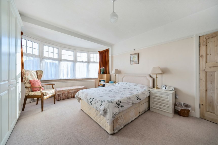 under offer midcroft london 30534 - Gibbs Gillespie