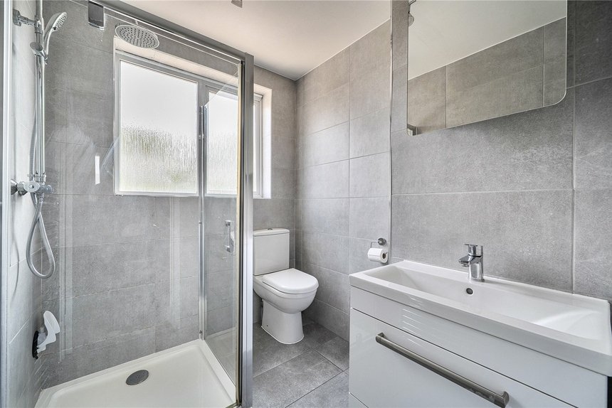 under offer whitby road london 30560 - Gibbs Gillespie