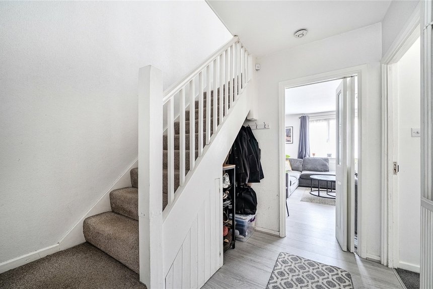 under offer whitby road london 30560 - Gibbs Gillespie