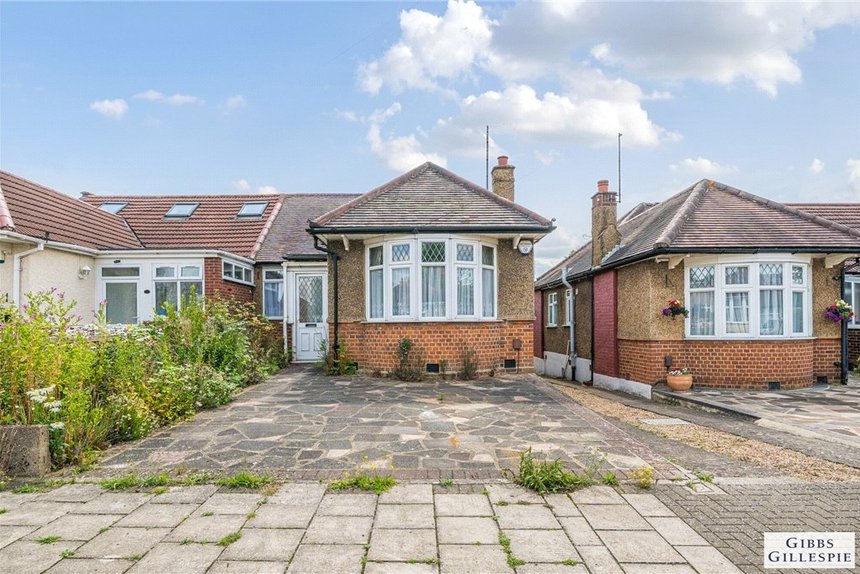 for sale ferring close london 30780 - Gibbs Gillespie