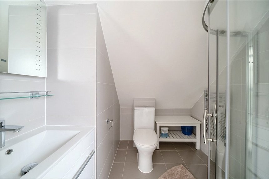 under offer holyoake walk london 30810 - Gibbs Gillespie