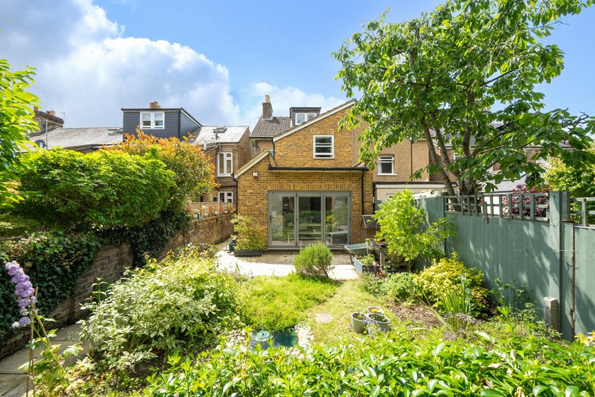 under offer talbot road london 30837 - Gibbs Gillespie