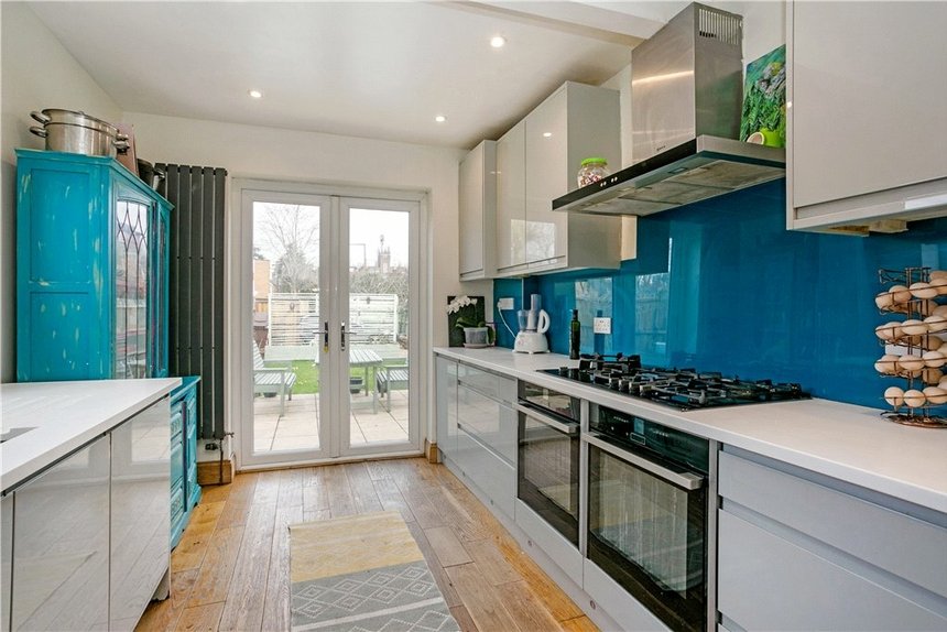 under offer ebury road london 31348 - Gibbs Gillespie