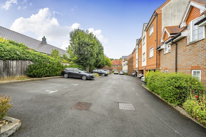 under offer woodman house london 31652 - Gibbs Gillespie