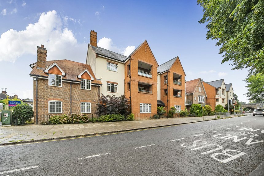 under offer woodman house london 31652 - Gibbs Gillespie