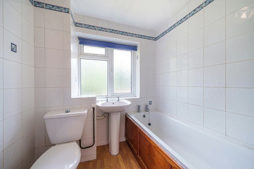 3 bedroom House for sale in Oaklands Avenue, Watford, Hertfordshire